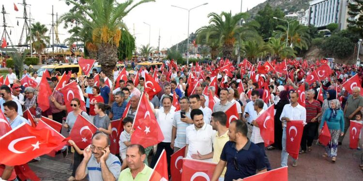 Ana Muhalefet Partisinde Yerel Seçim Öncesi Değişim Rüzgarı Hızlandı