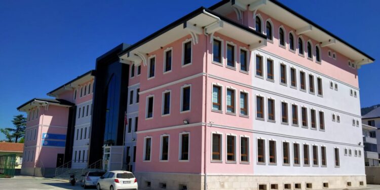 Milli Eğitim Bakanlığı’ndan Açıklama: Okul Binaları İçin Yeni Deprem Güvenliği Standardı