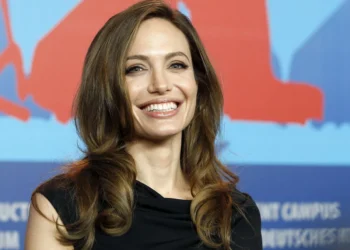 Angelina Jolie’den Gençlerin Eğitimi İçin Yeni Yardım Fonu Hamlesi