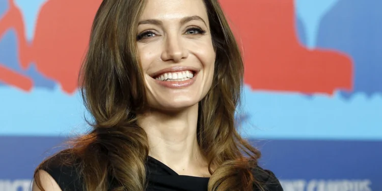 Angelina Jolie’den Gençlerin Eğitimi İçin Yeni Yardım Fonu Hamlesi