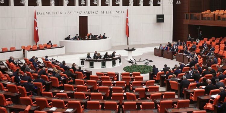 Hükümetten Yeni Adım: Terörle Mücadele Tezkeresi Meclis Gündeminde