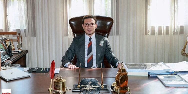 Tokat Belediye Başkanı’na Böcek Şoku: Halk Meydana İndi