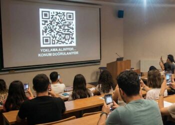Üniversitelere QR ile Yoklama Dönemi Geliyor: Öğrenci Takibinde Dijital Devrim